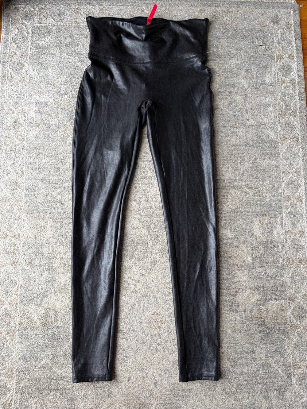 Spanx Women’s size medium Black High waisted Faux Leather Leggings